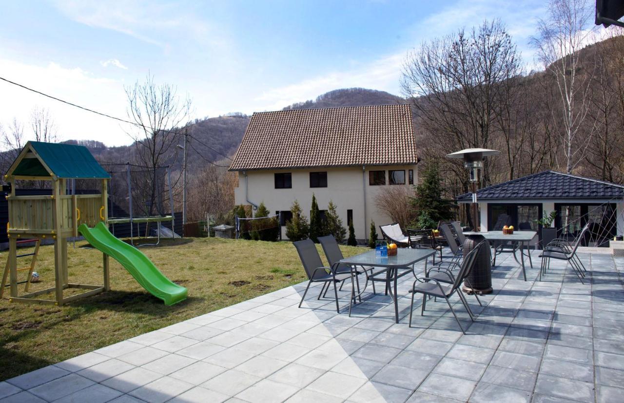 Bed and Breakfast Mira By Atra Teşila Exterior foto